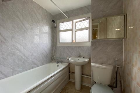 34 Mendip Close, Slough, SL3 8UB