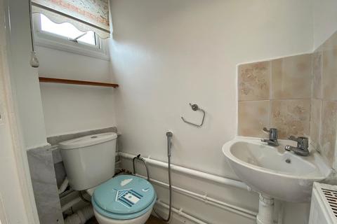 34 Mendip Close, Slough, SL3 8UB