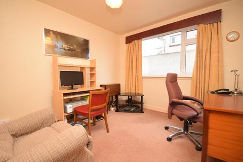 209 Oakbank Road, Perth, PH1 1DS