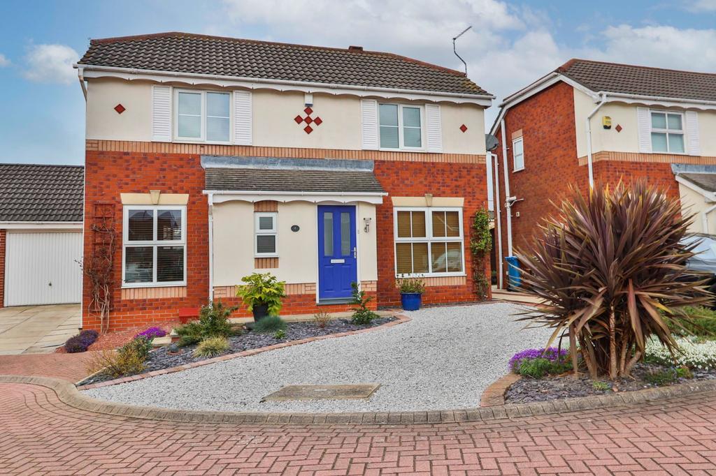 Florin Drive, Kingswood, Hull, HU7 3 bed detached house £210,000
