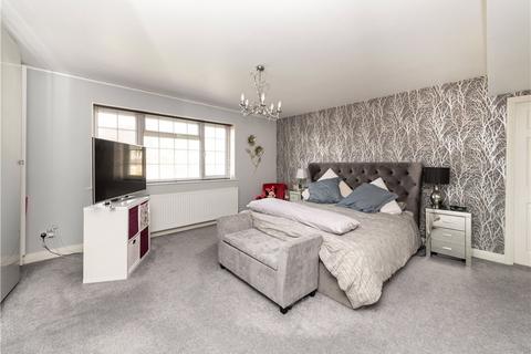 46 Birchdale, Bingley, BD16 4SE