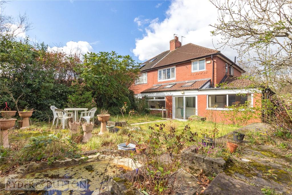 Manchester New Road, Alkrington... 3 bed semidetached house £325,000