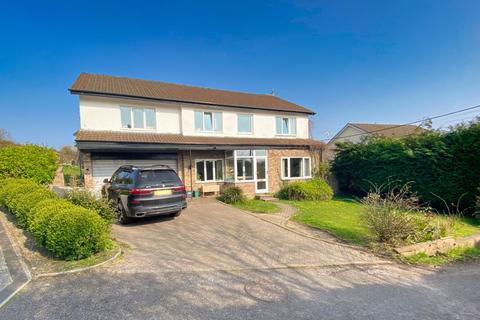 5 bedroom detached house for sale - 10 Court Close, Aberthin, Cowbridge, The Vale of Glamorgan CF71 7EH