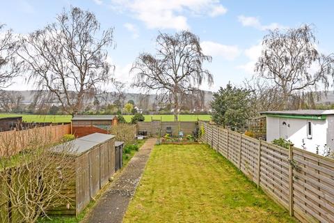28 Chart Road, Folkestone, CT19 4EN