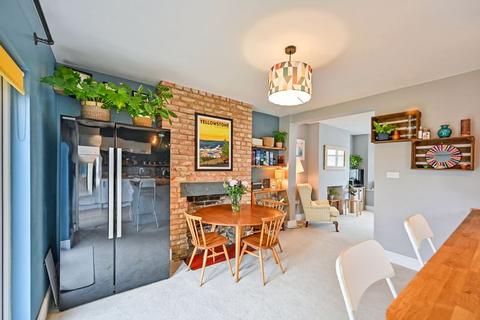 28 Chart Road, Folkestone, CT19 4EN