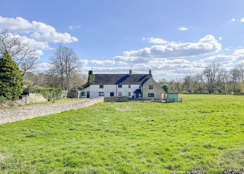 Stonehill Lane, Southmoor 4 bed cottage for sale £875,000