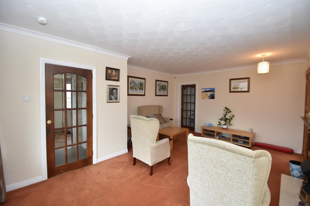 Bridgeway Road, Kirkintilloch... 3 bed detached bungalow £225,000