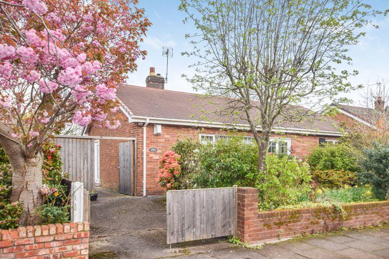 Buckingham Avenue, Widnes 2 bed bungalow £325,000