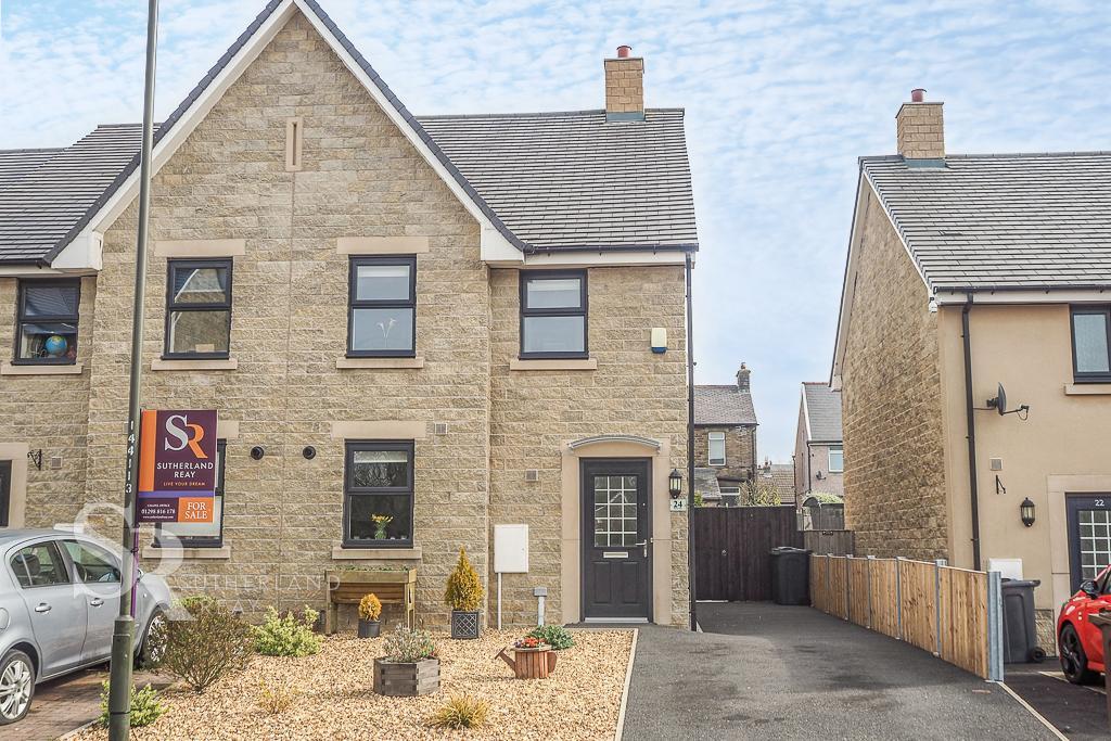 Marsh Way, ChapelenleFrith, High Peak, SK23 9AD 4 bed semidetached house £270,000