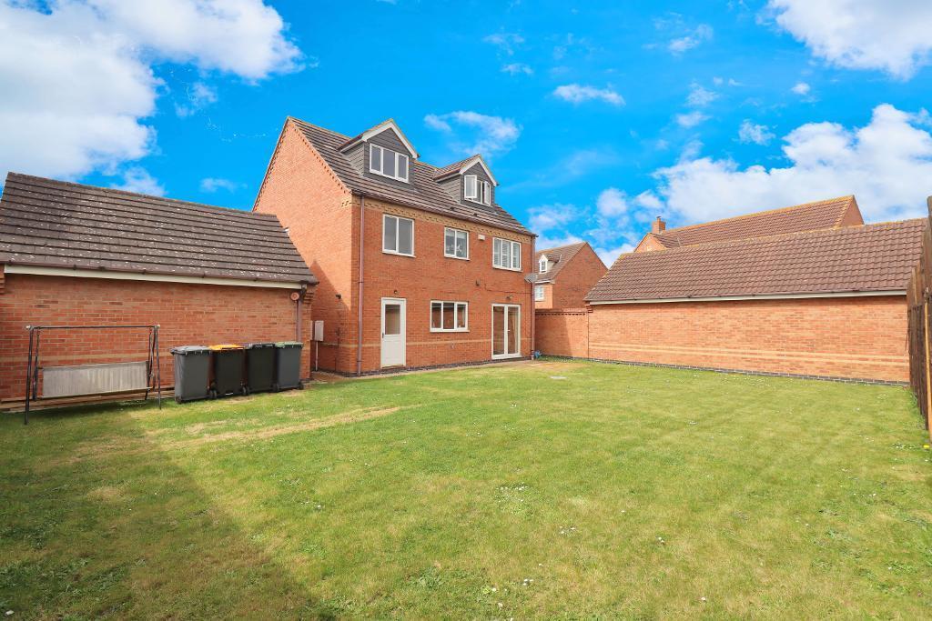 Croxden Way, Elstow, Bedfordshire, MK42 9FW 5 bed detached house £650,000