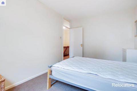 3 bedroom apartment to rent, Alderney Road, Stepney E1