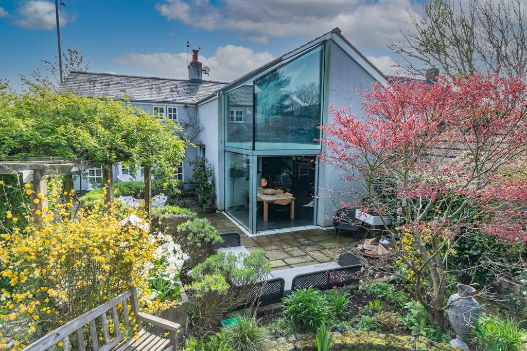 Saltcotes Road, Lytham, FY8 4 bed cottage £795,000