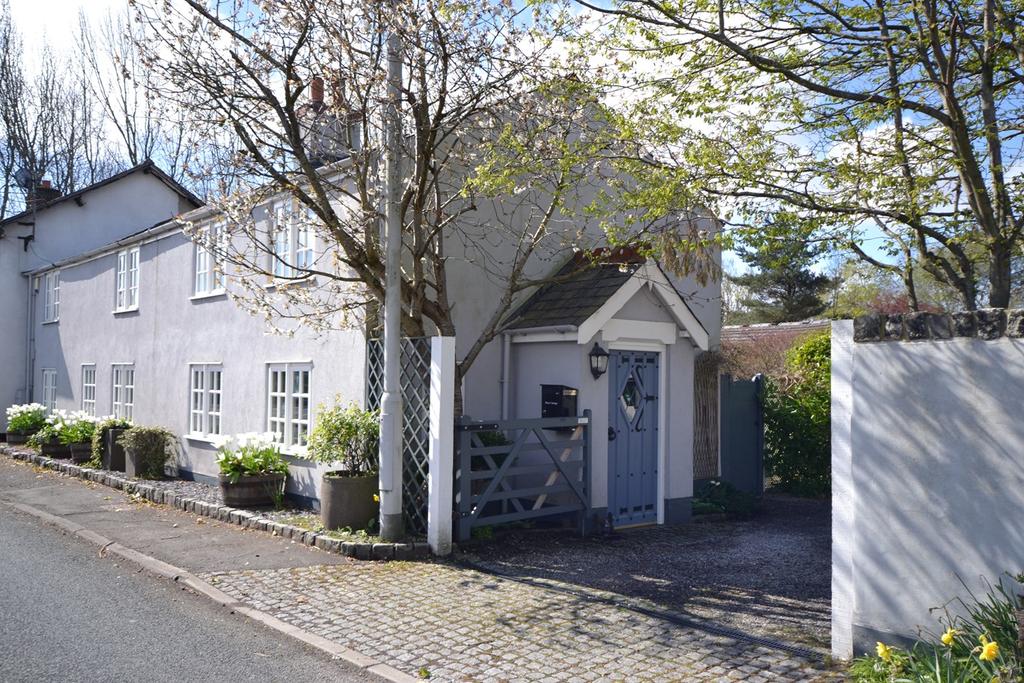 Saltcotes Road, Lytham, FY8 4 bed cottage £795,000