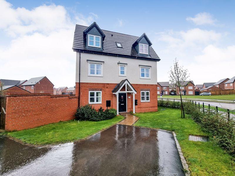 Rose Way, Edwalton, Nottingham, NG12 4JE 4 bed semidetached house £