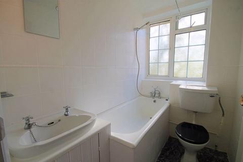 58 Barbican Road, Greenford, UB6 9DH