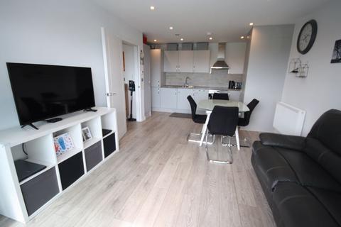 2 bedroom apartment for sale, Uxbridge Road, Hayes