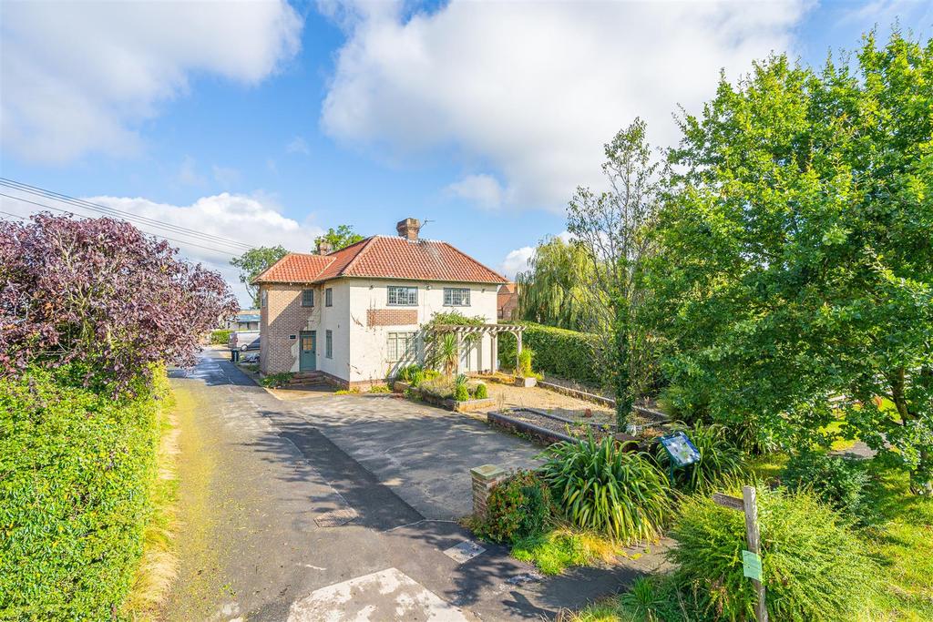 Lower Dunsforth, York 7 bed house £750,000
