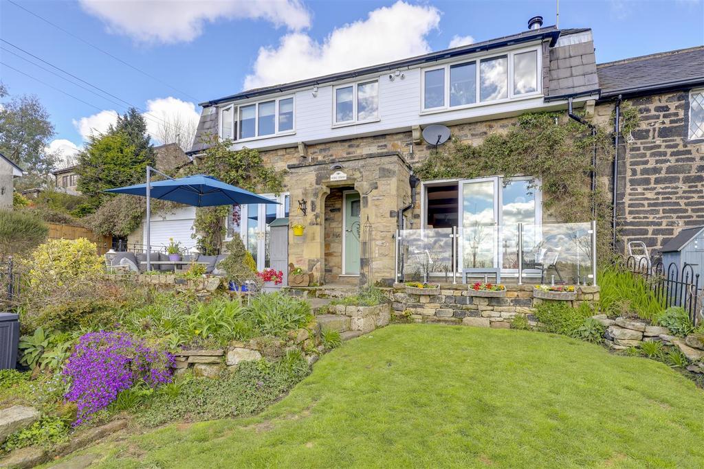 Birtle Moor, Bury, Greater Manchester 4 bed semidetached house £500,000