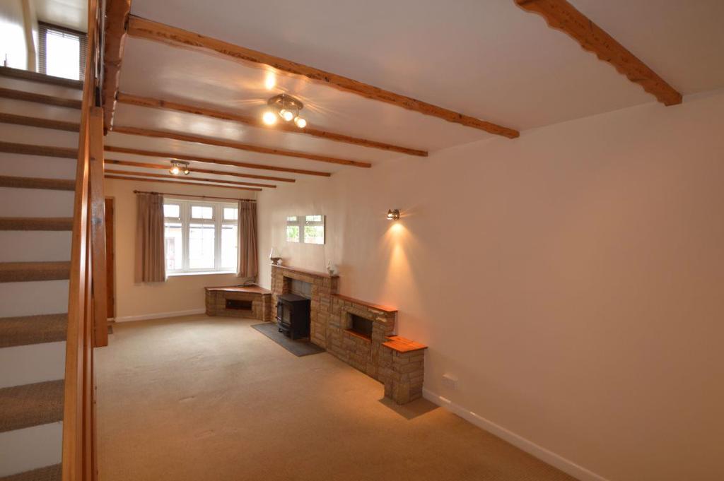 Mount Pleasant, Kingswinford 2 bed semidetached house £695 pcm (£160 pw)