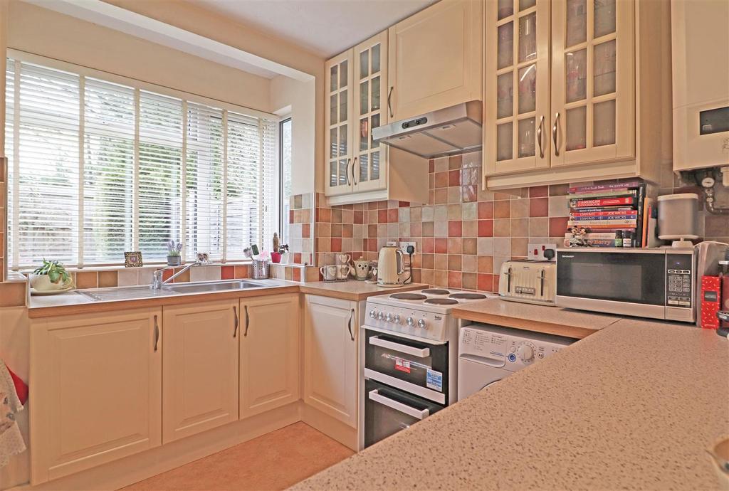 Orpin Road, Merstham, Redhill 2 bed £300,000