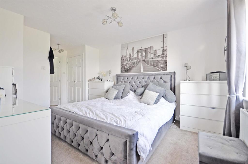 Master bedroom.jpg