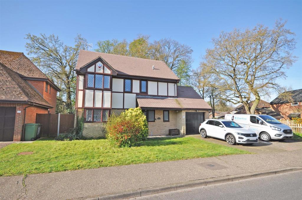 Derwent Way, Great Notley, Braintree 4 bed detached house £525,000