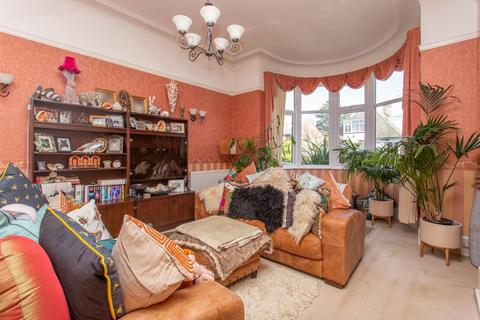 39 Cornwall Gardens, Cliftonville, Margate, CT9 2JQ