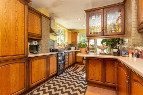 39 Cornwall Gardens, Cliftonville, Margate, CT9 2JQ