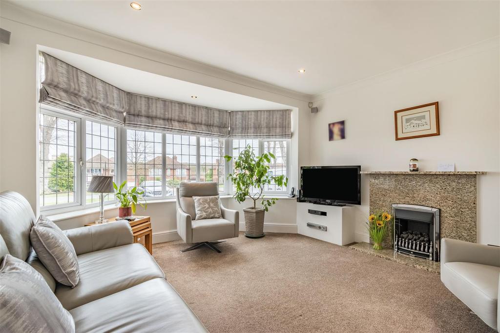 8500292-interior10.jpg
