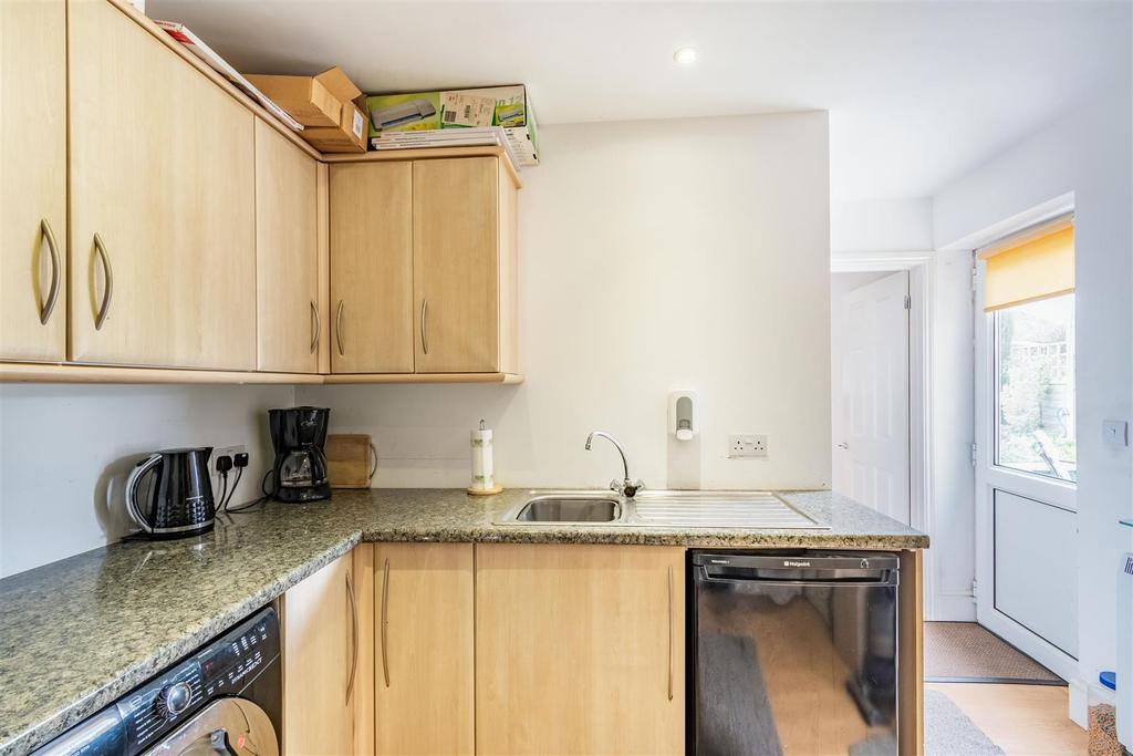 8500292-interior17.jpg