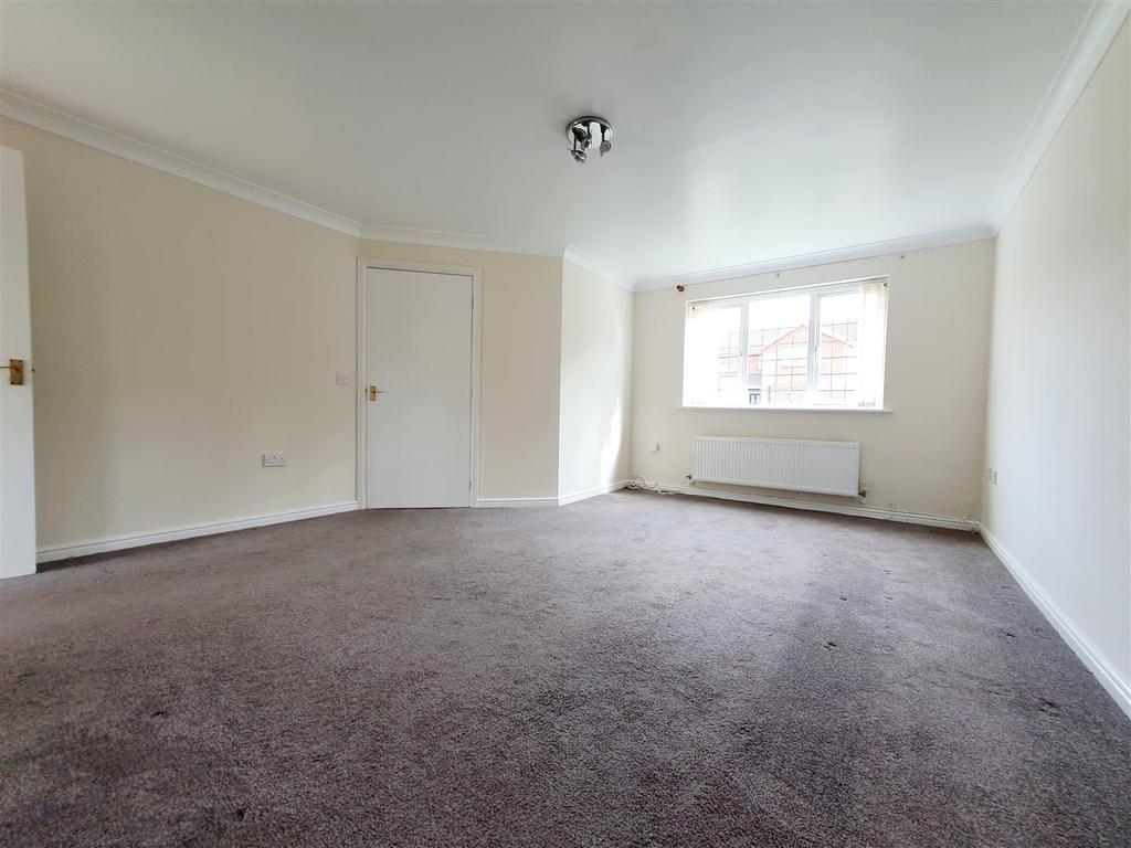 Cae Castell, Loughor, Swansea 3 bed detached house £239,995