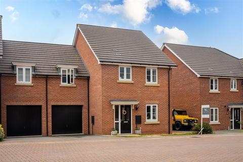 10 Meadow Drive, Malton, YO17 7PH