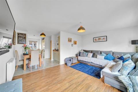 10 Meadow Drive, Malton, YO17 7PH