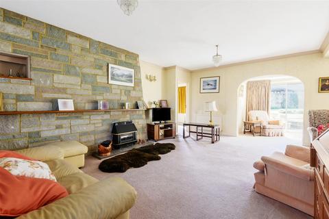 5 Littlemead, Esher, KT10 9PE