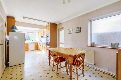 5 Littlemead, Esher, KT10 9PE