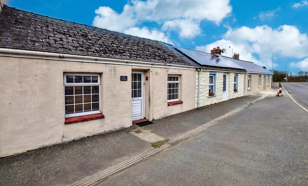 Portfield Gate 2 bed cottage for sale £158,000