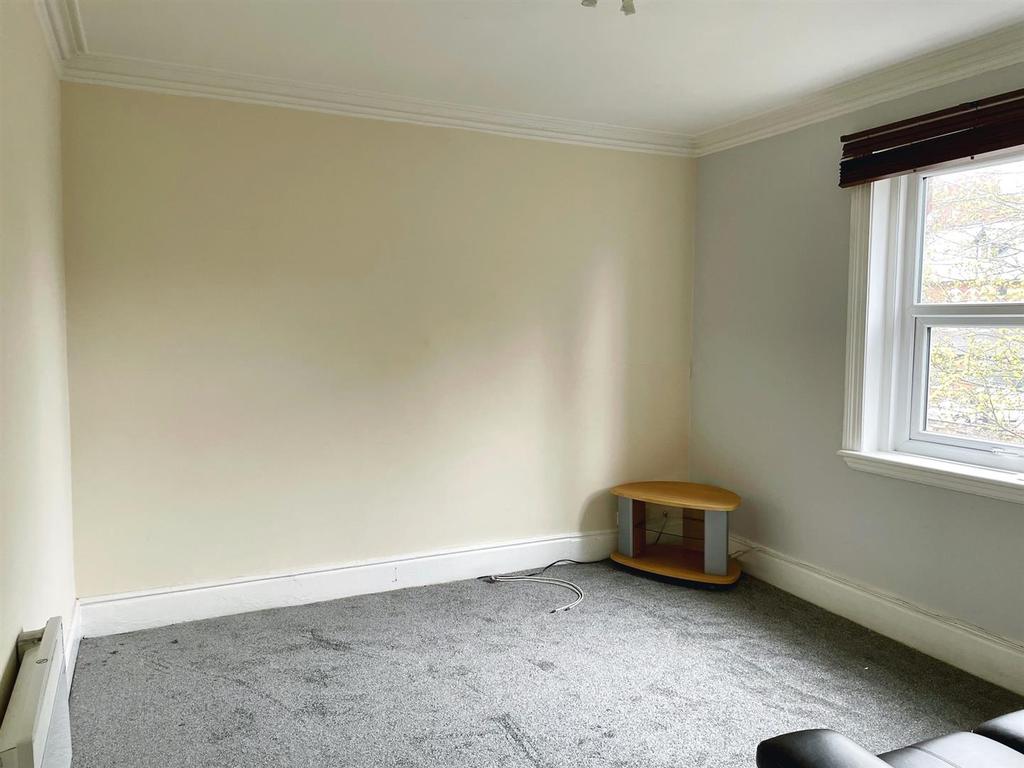 Hagley Road, Edgbaston, Birmingham, B16 1 bed flat £625 pcm (£144 pw)