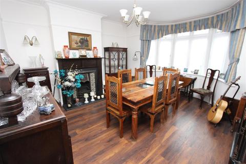 15 Horsley Road, London, E4 7HX