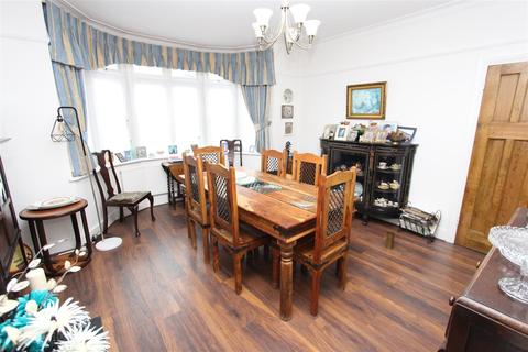 15 Horsley Road, London, E4 7HX