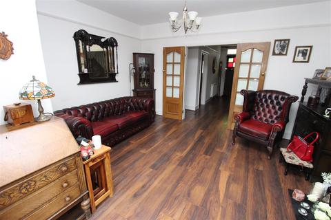 15 Horsley Road, London, E4 7HX
