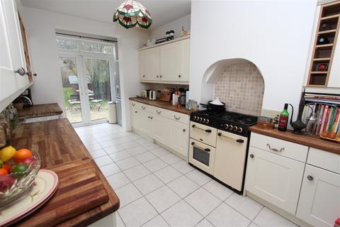 15 Horsley Road, London, E4 7HX
