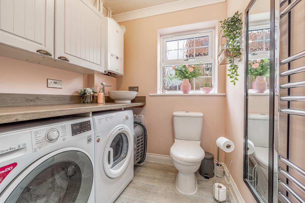 Utility cloakroom