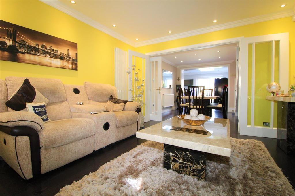 Warren Drive, Broadstairs 3 bed semidetached bungalow £500,000