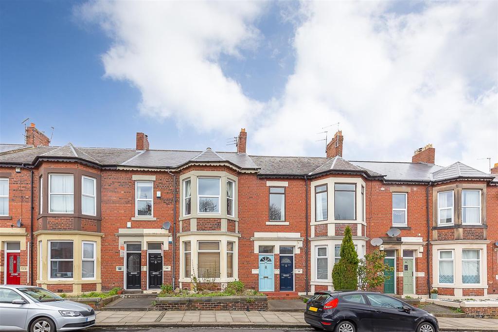 Audley Road, South Gosforth... 3 bed flat £160,000