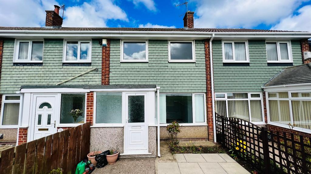Melrose Avenue, Murton, Seaham 3 bed terraced house £125,000