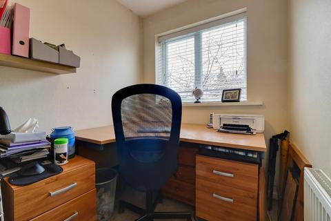 35 Broadgate Lane, Horsforth, Leeds, LS18 4AG