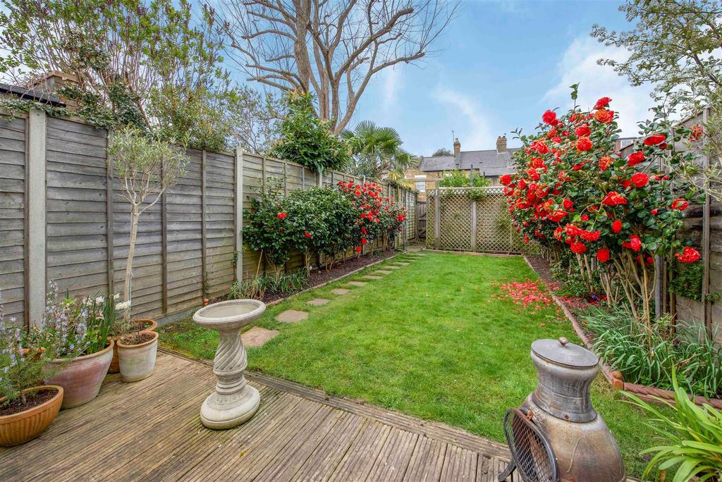 Plevna Road, Hampton 2 bed terraced house £700,000
