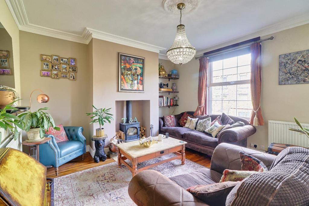 Salisbury Street, Calverley, Pudsey 3 bed terraced house £389,950