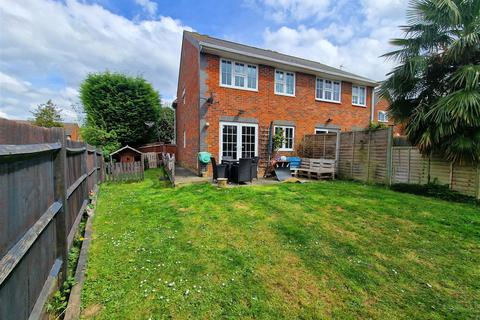 9 Farriers Close, Bovingdon, Hemel Hempstead, HP3 0UL