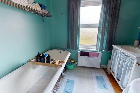 Clarendon Cottage, 40 Clarendon Road, Dover, CT17 9QA